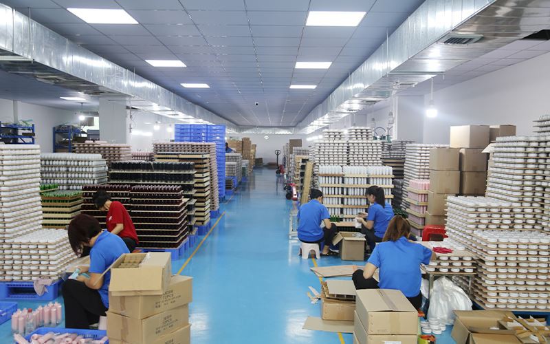 Cosmetics packaging bottle OEM